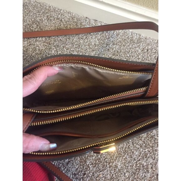 FIORELLI Sadie Contemporary Crossbody bag Shoulder Handbag - Picture 7 of 9